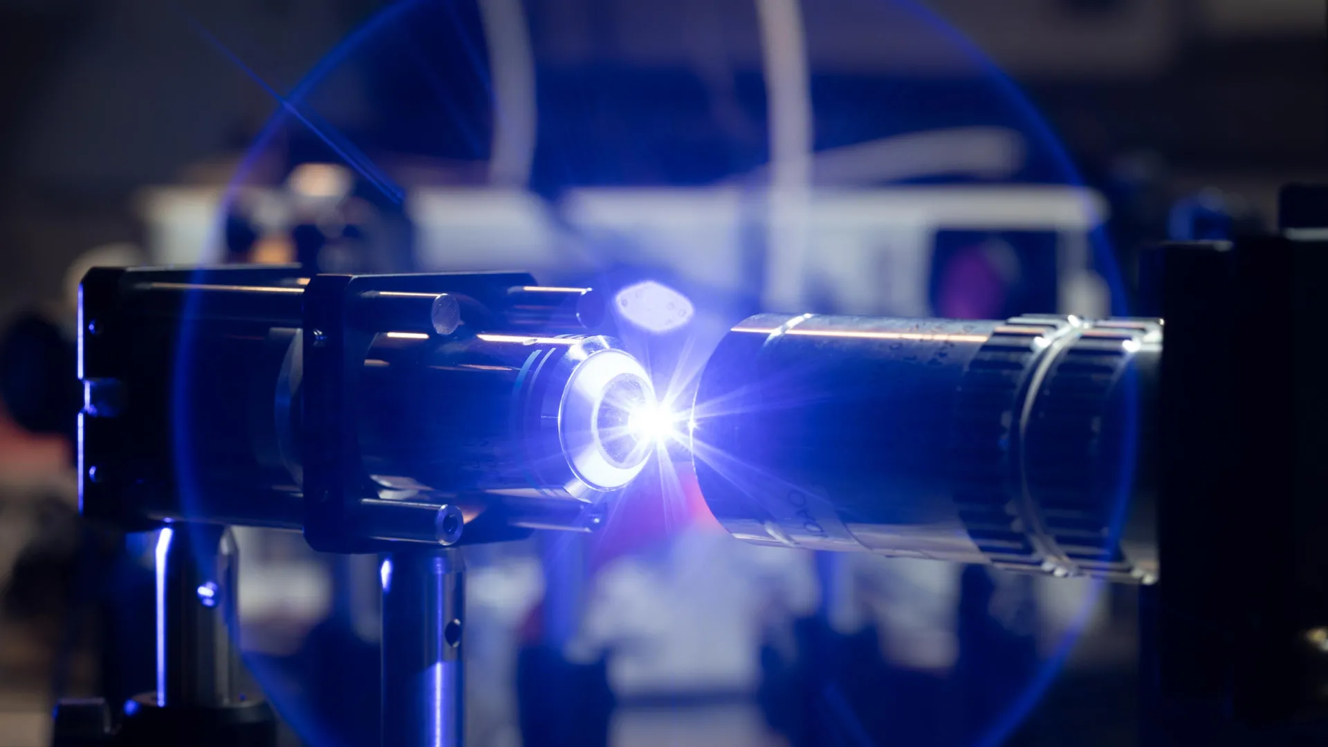 Light Could Make Computer Memory 1,000x Faster