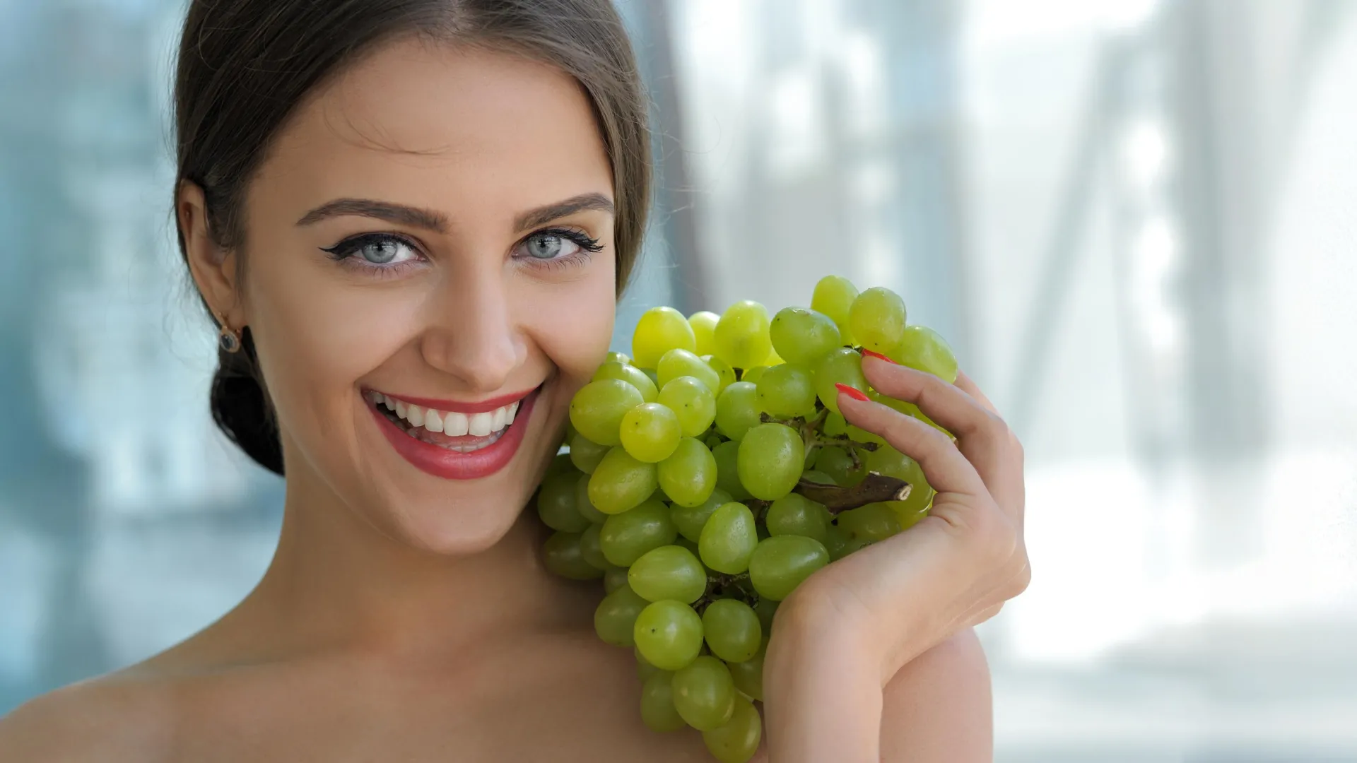 Grapes Found to Boost Skin Health