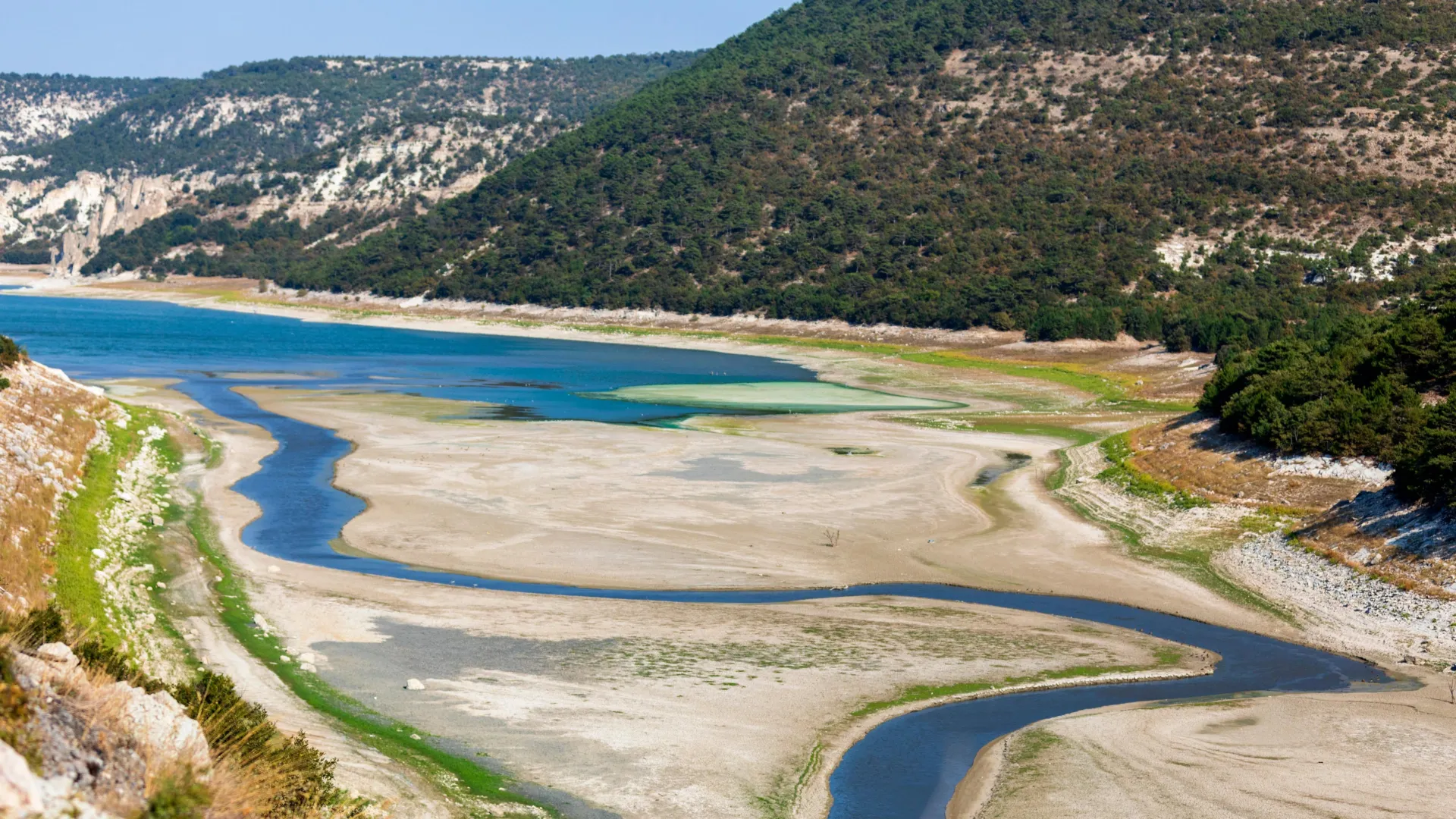 Climate Change Is Suffocating Rivers Worldwide