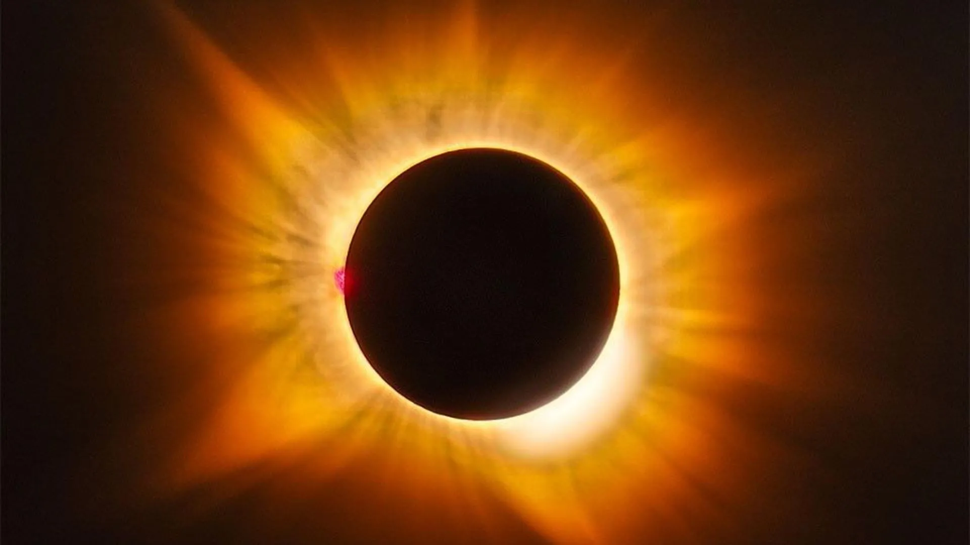 Spain’s Golden Solar Eclipse