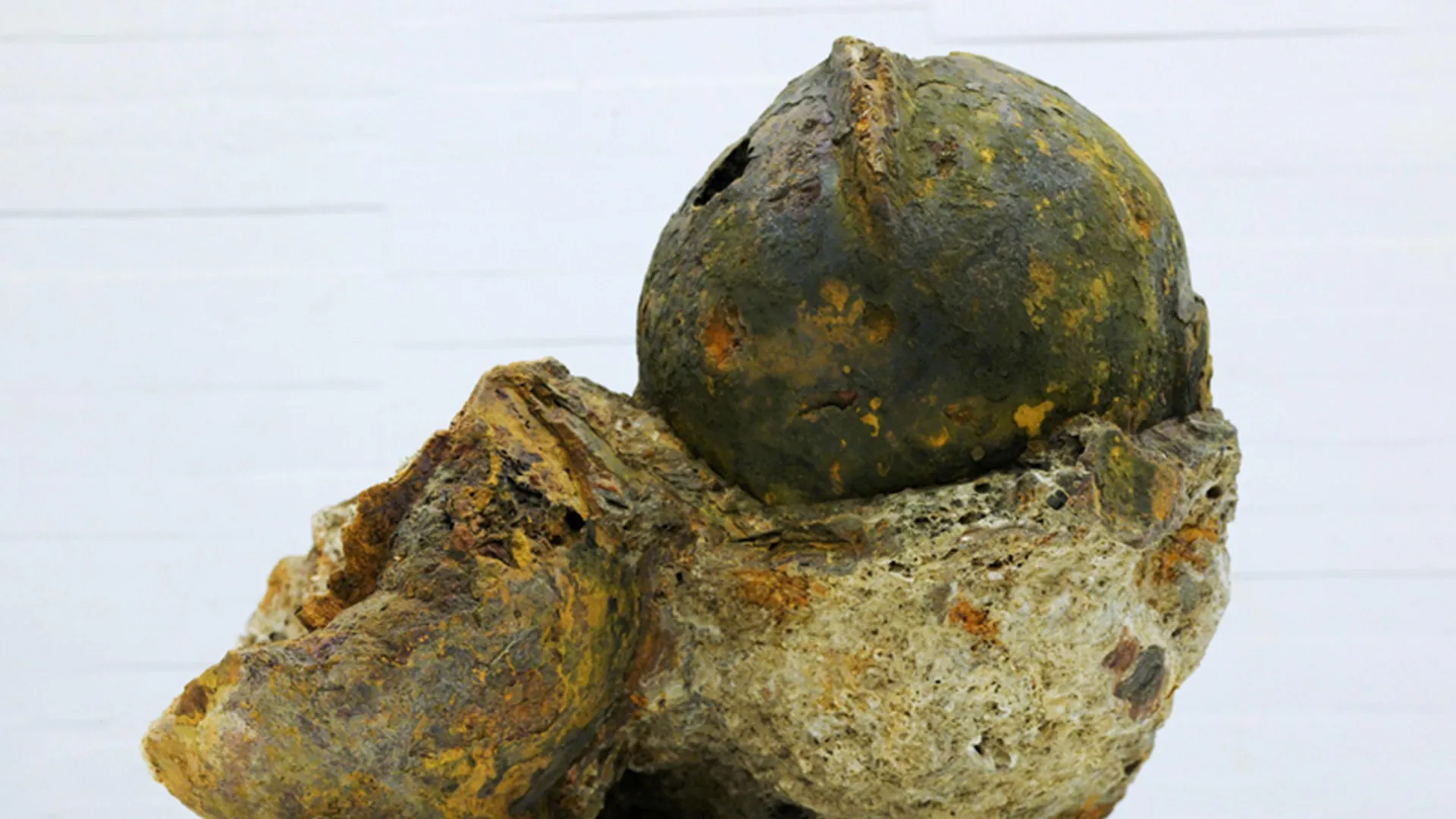 43 Helmets Rewrite Medieval History