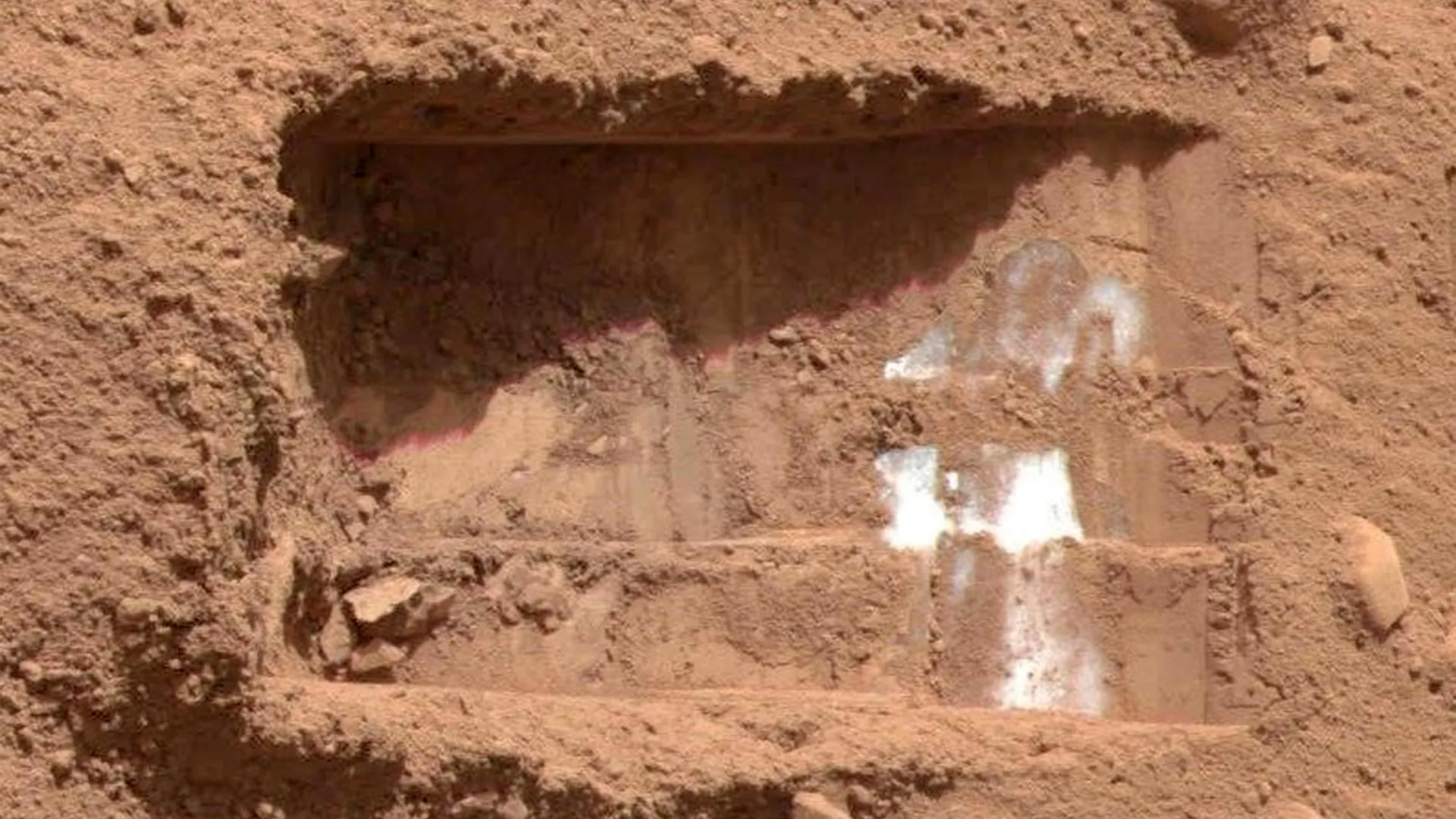 Life on Mars May Be Frozen in Ice