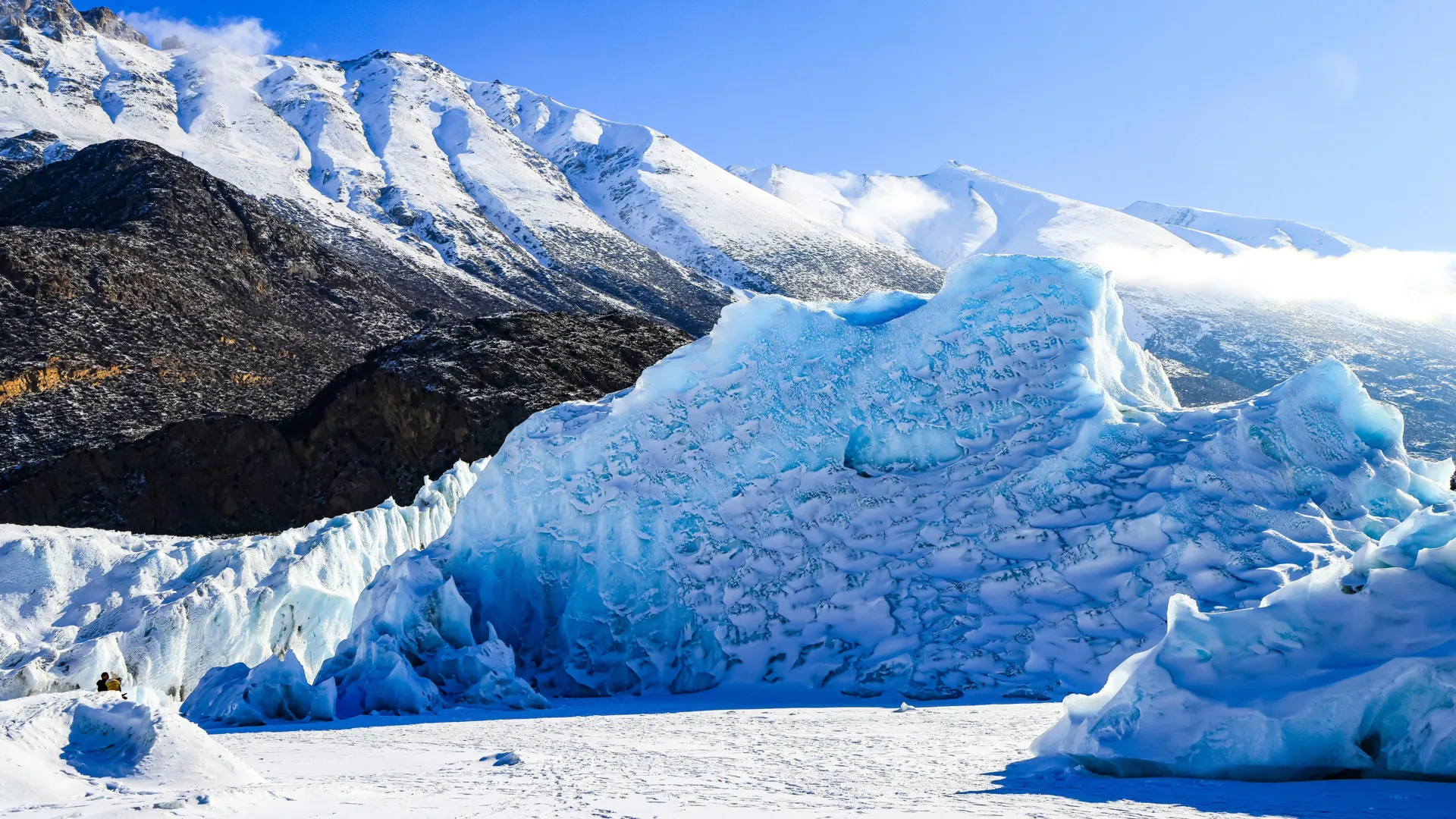128,000-Year-Old Ice Rewrites Climate History