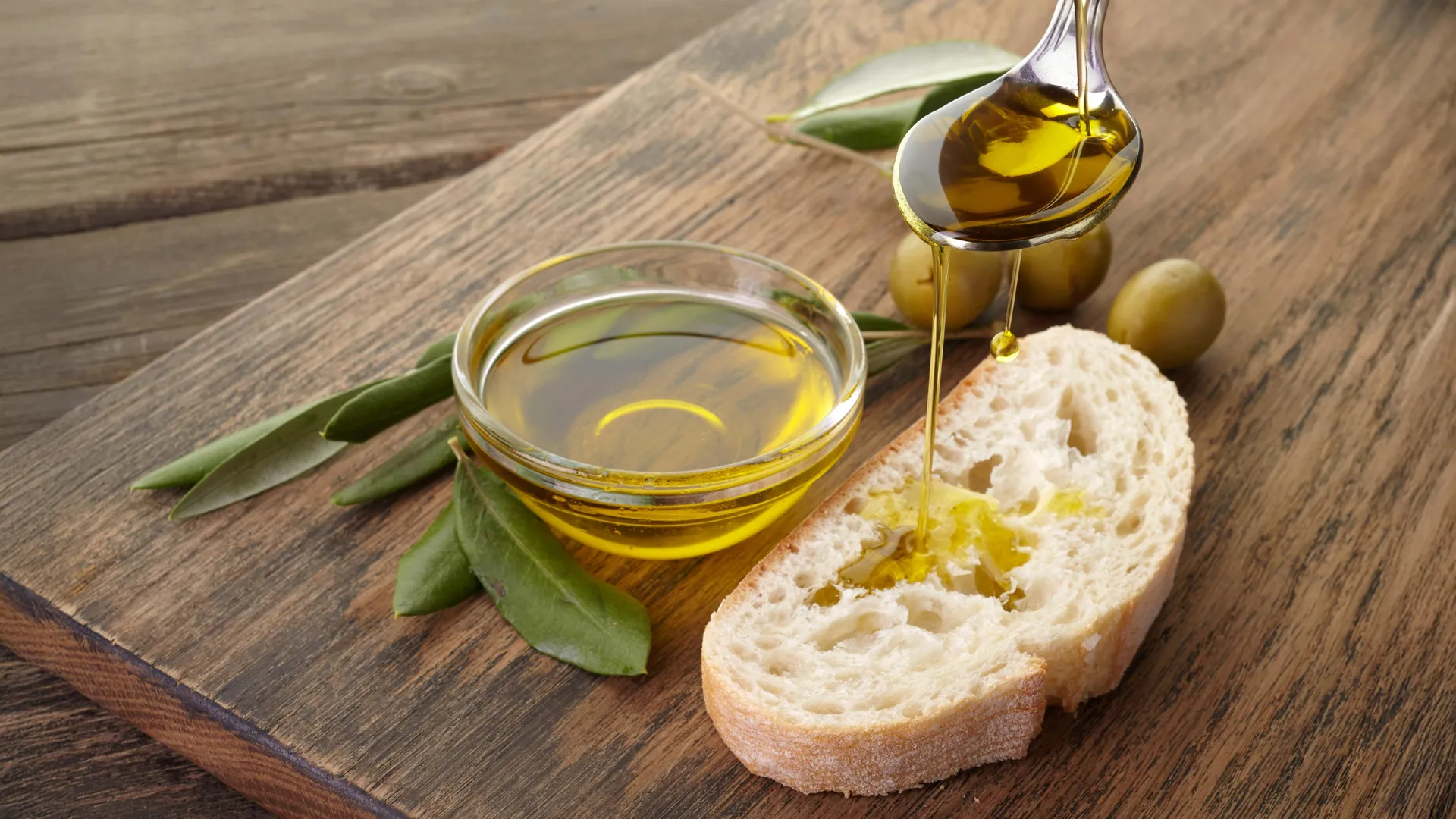 Olive Oil Before Carbs Slows Sugar Spikes